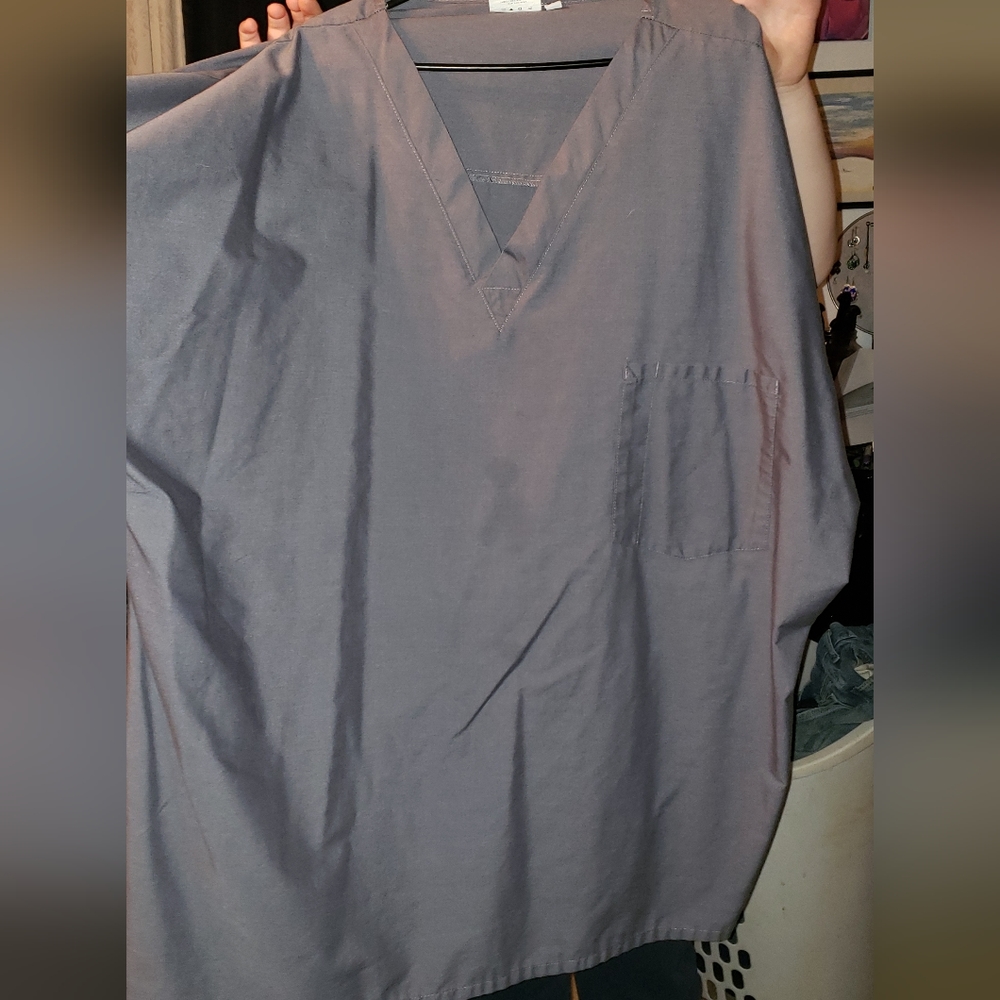 Unisex scrub top
